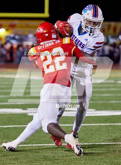 Thumbnail 3 in Christian Brothers vs. Jesuit photogallery.