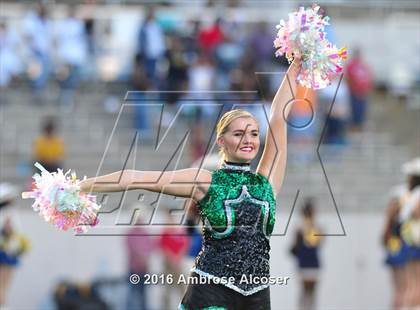 Thumbnail 2 in Mayde Creek @ Nimitz photogallery.