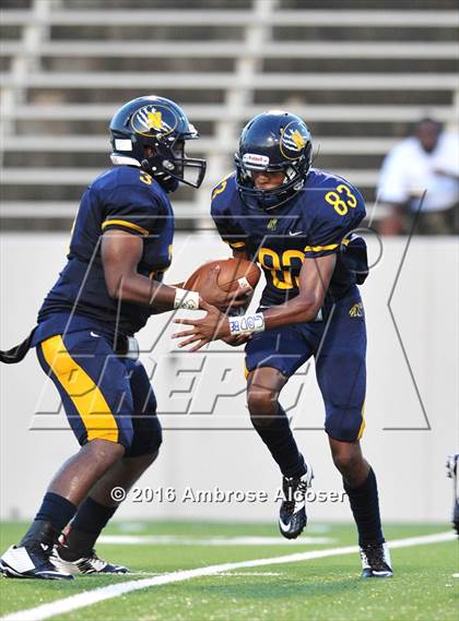 Thumbnail 1 in Mayde Creek @ Nimitz photogallery.