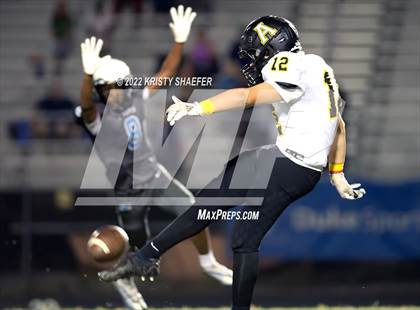 Thumbnail 3 in Apex @ Panther Creek photogallery.