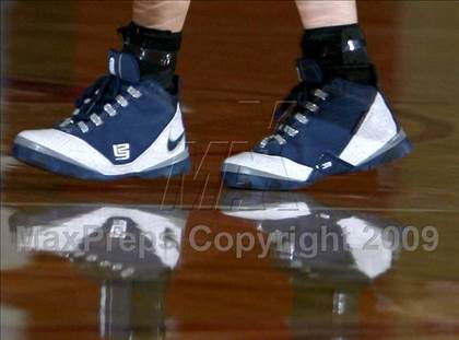 Thumbnail 3 in ThunderRidge @ Regis Jesuit (Regis Jesuit Holiday Hoop Classic) photogallery.