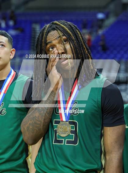Thumbnail 1 in Cole @ Hitchcock (UIL 3A Basketball Semifinal Medal Ceremony) photogallery.