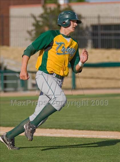 Thumbnail 1 in Davis vs. Tracy (CIF SJS D1 Playoffs) photogallery.