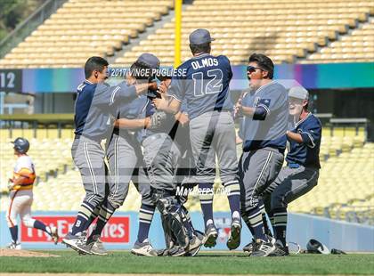 Thumbnail 2 in Chatsworth vs. Birmingham (LA City Section D1 Final) photogallery.