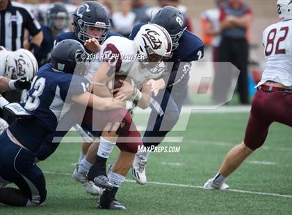 Thumbnail 2 in Boerne-Champion vs. Calallen (UIL 5A Regionial Playoff) photogallery.