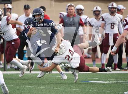 Thumbnail 2 in Boerne-Champion vs. Calallen (UIL 5A Regionial Playoff) photogallery.