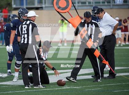 Thumbnail 1 in Boerne-Champion vs. Calallen (UIL 5A Regionial Playoff) photogallery.