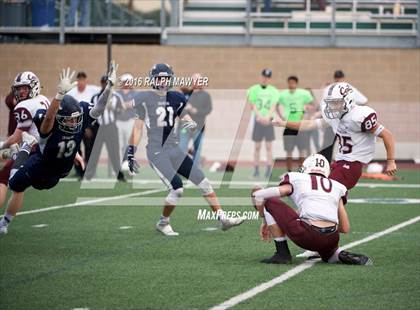 Thumbnail 2 in Boerne-Champion vs. Calallen (UIL 5A Regionial Playoff) photogallery.
