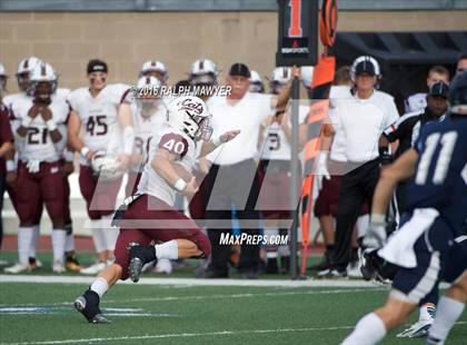 Thumbnail 1 in Boerne-Champion vs. Calallen (UIL 5A Regionial Playoff) photogallery.
