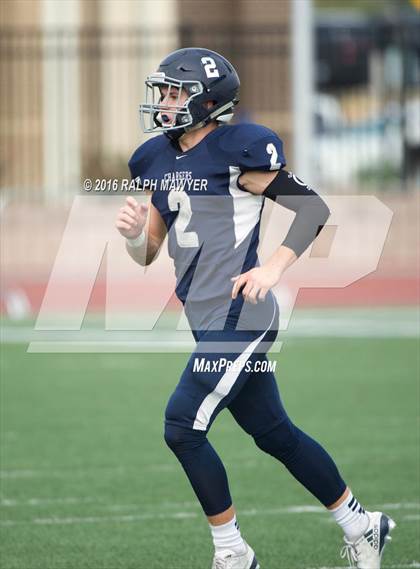 Thumbnail 2 in Boerne-Champion vs. Calallen (UIL 5A Regionial Playoff) photogallery.