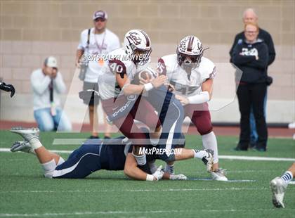 Thumbnail 3 in Boerne-Champion vs. Calallen (UIL 5A Regionial Playoff) photogallery.