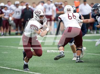 Thumbnail 2 in Boerne-Champion vs. Calallen (UIL 5A Regionial Playoff) photogallery.