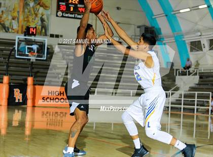 Thumbnail 1 in Dorsey vs  Los Angeles CES (77th Annual Beverly Hills Tournament) photogallery.