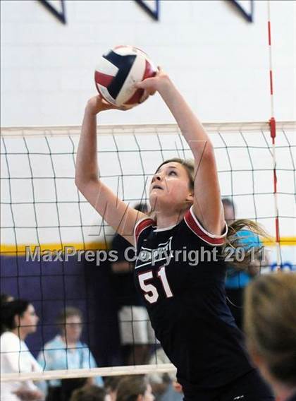 Thumbnail 1 in Marymount vs. Los Alamitos (Durango Fall Classic) photogallery.