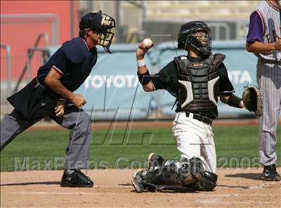 Thumbnail 2 in Bell vs. Granada Hills (CIF LA City Section Invitational) photogallery.