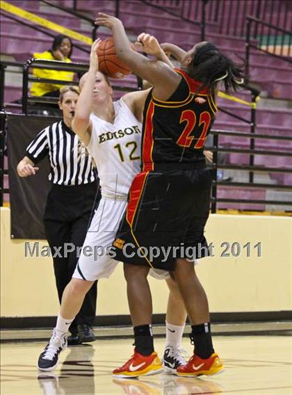 Thumbnail 2 in Monarch vs. Riverdale Baptist (Nike Tournament of Champions) photogallery.