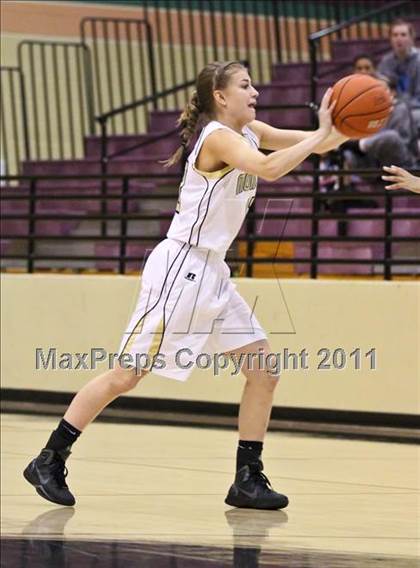 Thumbnail 2 in Monarch vs. Riverdale Baptist (Nike Tournament of Champions) photogallery.