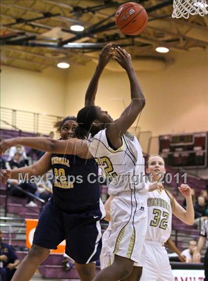 Thumbnail 2 in Monarch vs. Riverdale Baptist (Nike Tournament of Champions) photogallery.
