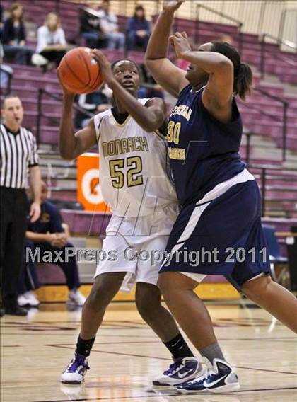 Thumbnail 2 in Monarch vs. Riverdale Baptist (Nike Tournament of Champions) photogallery.