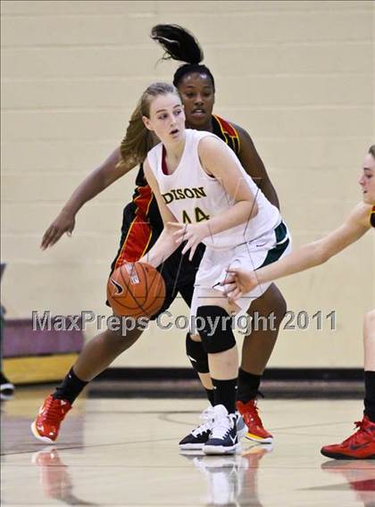 Thumbnail 2 in Monarch vs. Riverdale Baptist (Nike Tournament of Champions) photogallery.