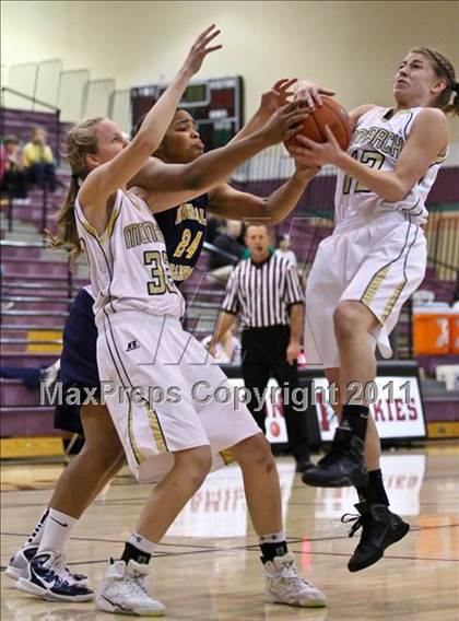 Thumbnail 1 in Monarch vs. Riverdale Baptist (Nike Tournament of Champions) photogallery.