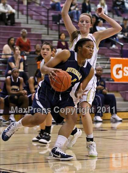 Thumbnail 3 in Monarch vs. Riverdale Baptist (Nike Tournament of Champions) photogallery.