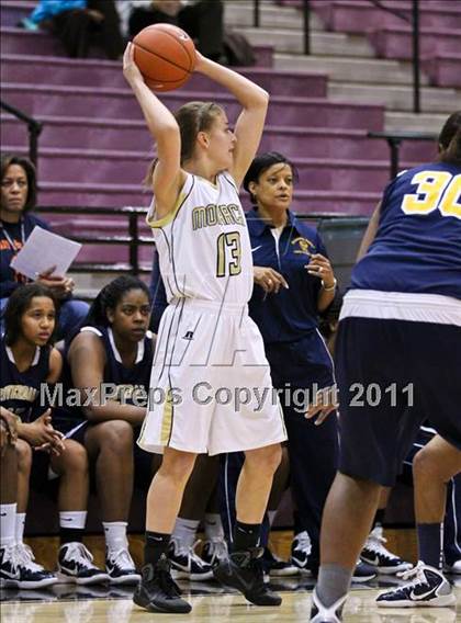 Thumbnail 2 in Monarch vs. Riverdale Baptist (Nike Tournament of Champions) photogallery.