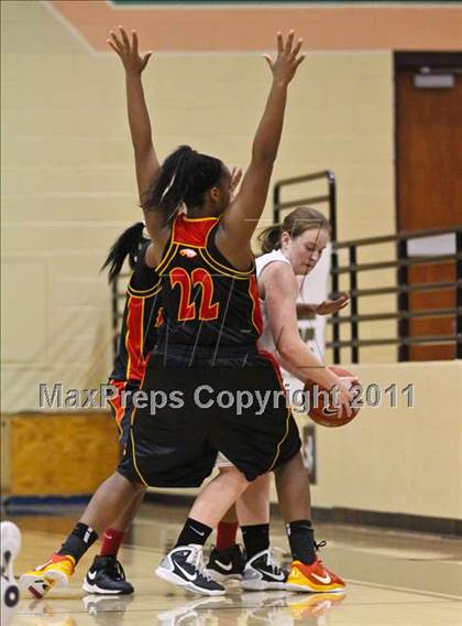 Thumbnail 2 in Monarch vs. Riverdale Baptist (Nike Tournament of Champions) photogallery.
