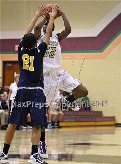 Thumbnail 1 in Monarch vs. Riverdale Baptist (Nike Tournament of Champions) photogallery.