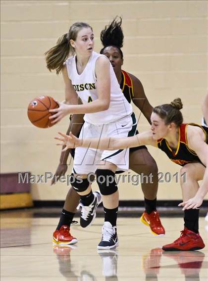 Thumbnail 3 in Monarch vs. Riverdale Baptist (Nike Tournament of Champions) photogallery.