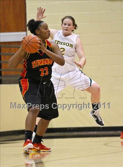 Thumbnail 1 in Monarch vs. Riverdale Baptist (Nike Tournament of Champions) photogallery.