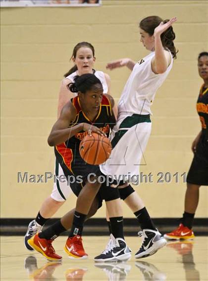 Thumbnail 2 in Monarch vs. Riverdale Baptist (Nike Tournament of Champions) photogallery.