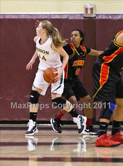 Thumbnail 2 in Monarch vs. Riverdale Baptist (Nike Tournament of Champions) photogallery.