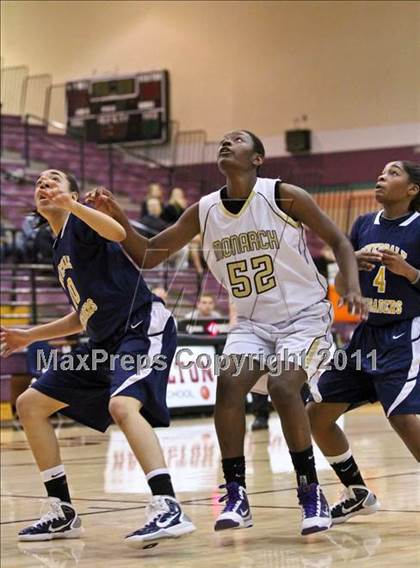 Thumbnail 1 in Monarch vs. Riverdale Baptist (Nike Tournament of Champions) photogallery.