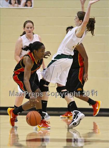 Thumbnail 3 in Monarch vs. Riverdale Baptist (Nike Tournament of Champions) photogallery.