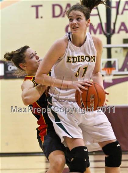 Thumbnail 2 in Monarch vs. Riverdale Baptist (Nike Tournament of Champions) photogallery.