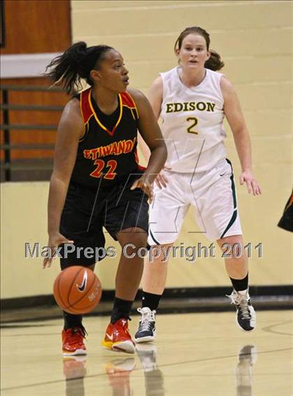 Thumbnail 3 in Monarch vs. Riverdale Baptist (Nike Tournament of Champions) photogallery.