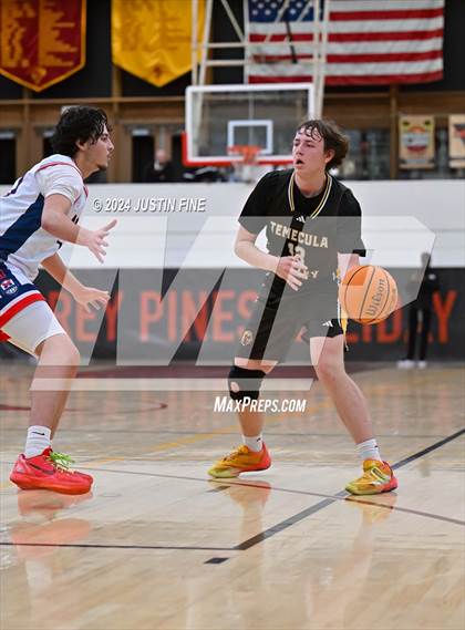 Thumbnail 2 in Montgomery vs. Temecula Valley photogallery.