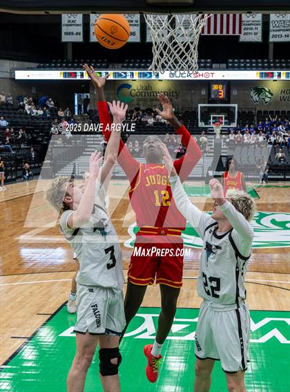 Thumbnail 2 in Judge Memorial Catholic vs Canyon View (UHSAA 3A Quarterfinal) photogallery.