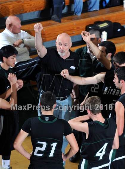 Thumbnail 3 in Miramonte vs. Los Alamitos photogallery.