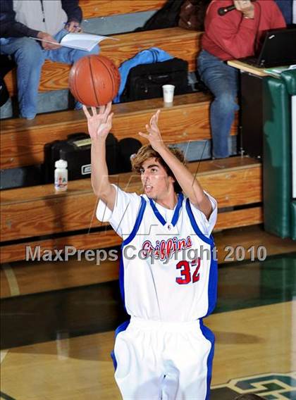Thumbnail 3 in Miramonte vs. Los Alamitos photogallery.