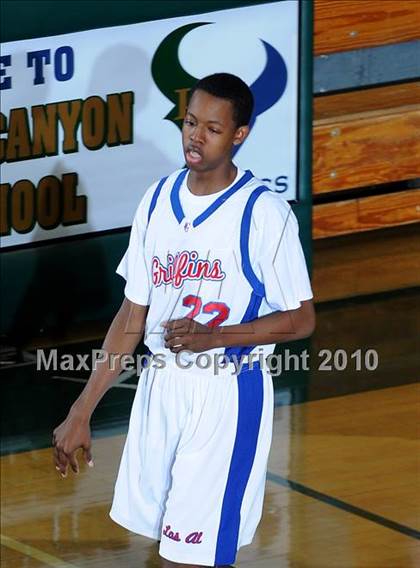Thumbnail 2 in Miramonte vs. Los Alamitos photogallery.