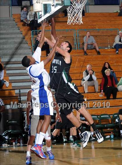Thumbnail 3 in Miramonte vs. Los Alamitos photogallery.