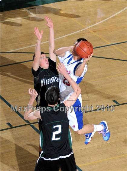 Thumbnail 3 in Miramonte vs. Los Alamitos photogallery.
