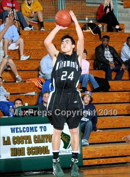 Thumbnail 3 in Miramonte vs. Los Alamitos photogallery.