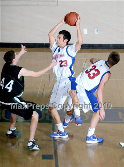 Thumbnail 2 in Miramonte vs. Los Alamitos photogallery.