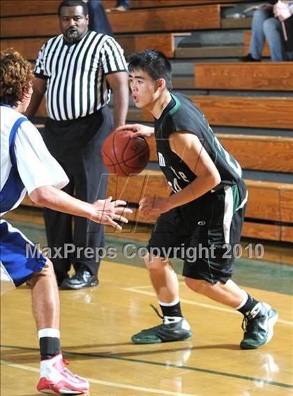 Thumbnail 3 in Miramonte vs. Los Alamitos photogallery.