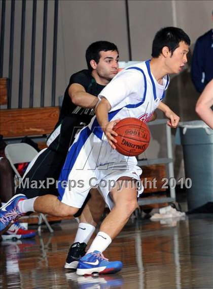 Thumbnail 1 in Miramonte vs. Los Alamitos photogallery.