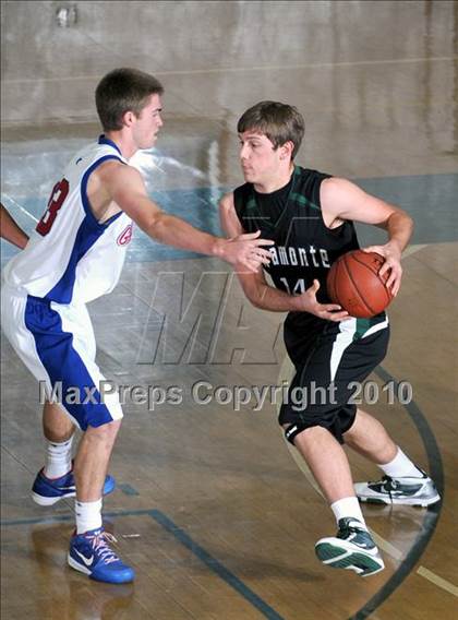 Thumbnail 1 in Miramonte vs. Los Alamitos photogallery.