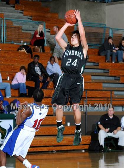 Thumbnail 2 in Miramonte vs. Los Alamitos photogallery.